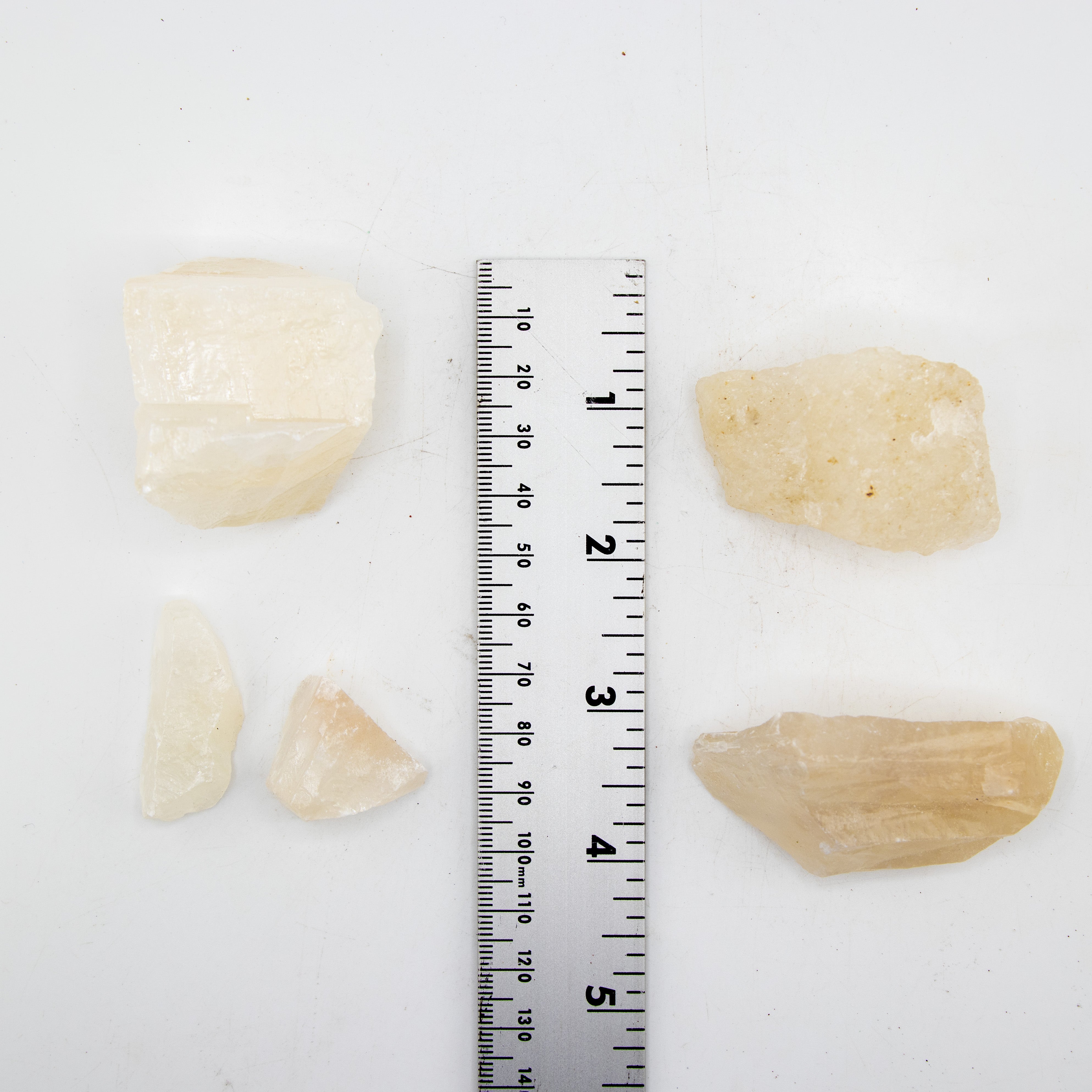 Clear Quartz Rough Stone, 3-5 cm, 20 Pieces in a Pack