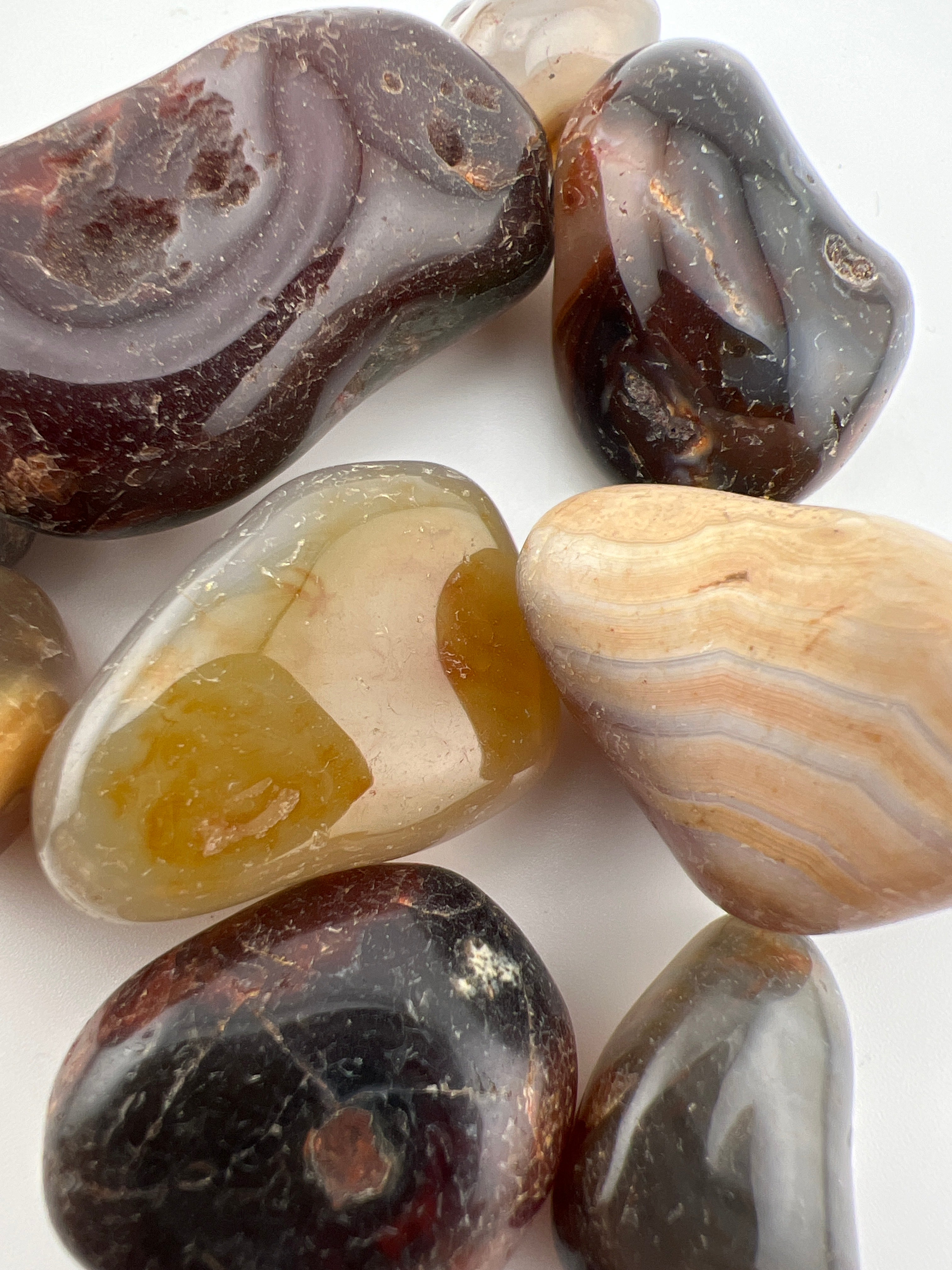 Agate (Mixed Batch) Tumbled Stones, 2-5 cm, 1 Lb