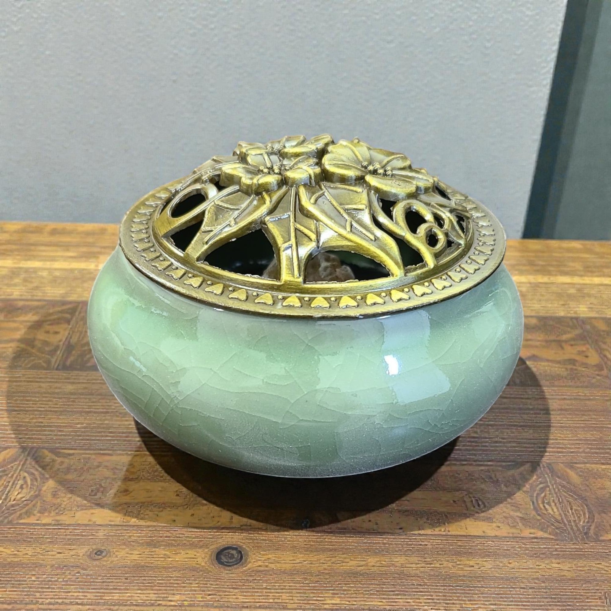 Mint Green Ceramic Incense Burner Bowl with Floral Lid - 1 Piece