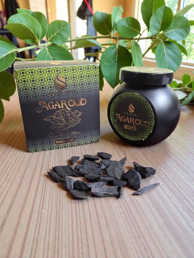 Sonavi Bakhoor Agar Oud, Incense Resin Chips, 40 Grams Jar