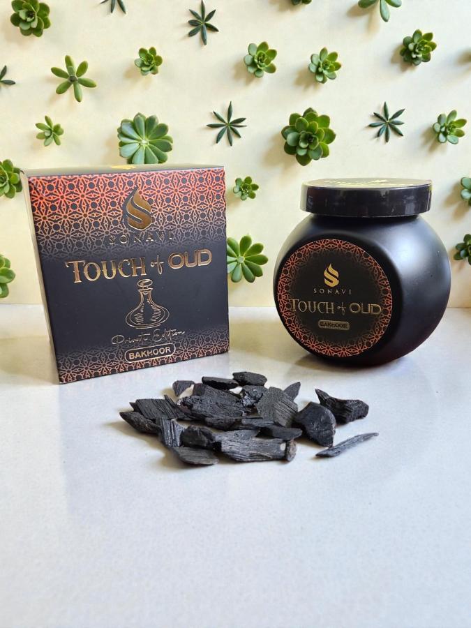 Sonavi Bakhoor Touch of Oud, Incense Resin Chips, 40 Grams Jar