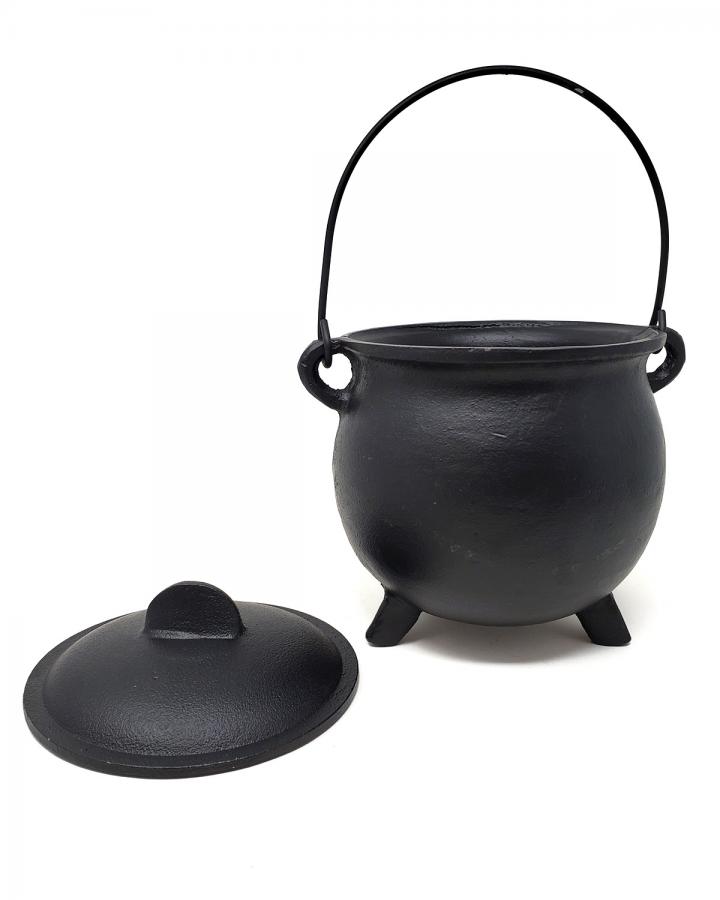 Cast Iron Cauldron, with Lid 8"