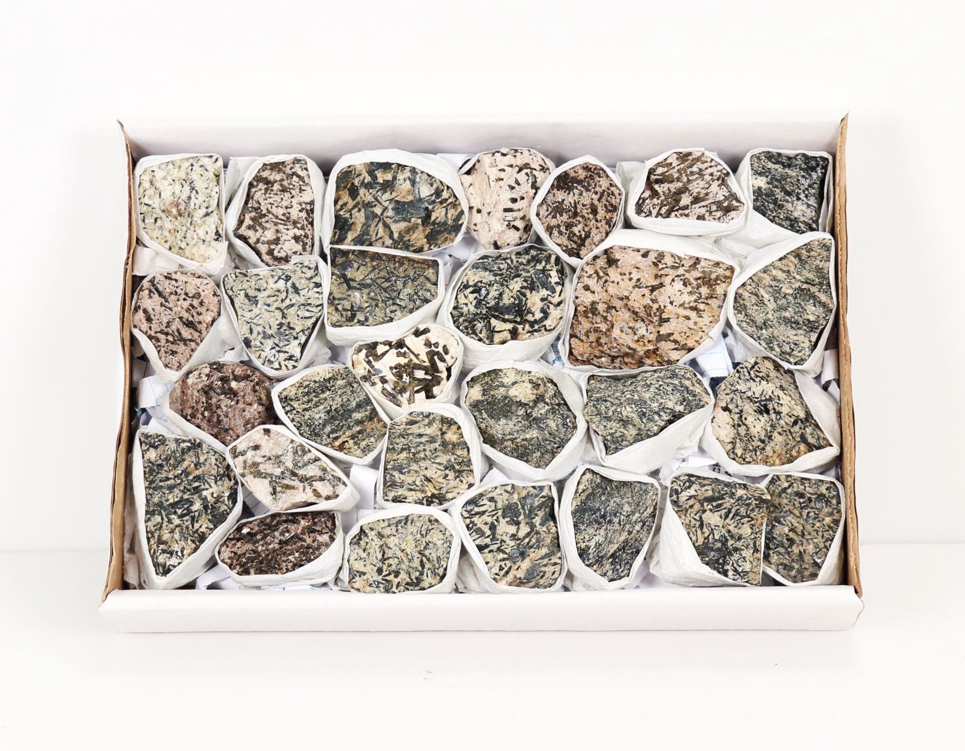 Rough Epidote Flat Box, Standard Quality, Medium,1 Flat