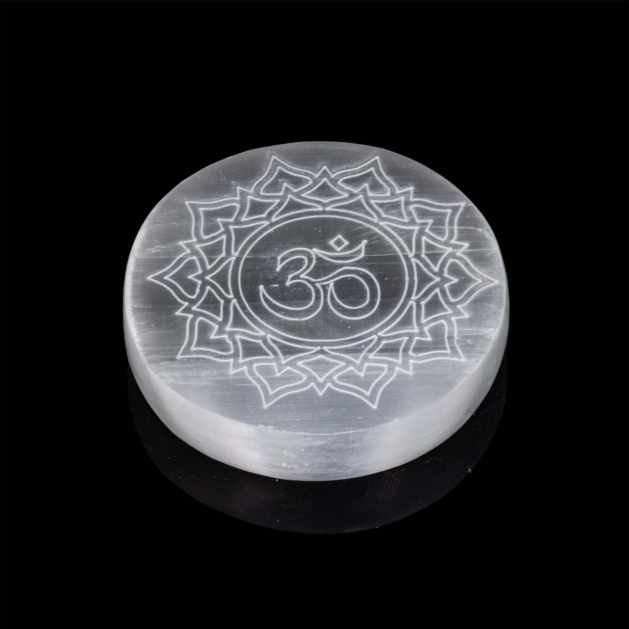 Selenite Engraved Round Charging Plate, 3"-3,5" Inch, #002