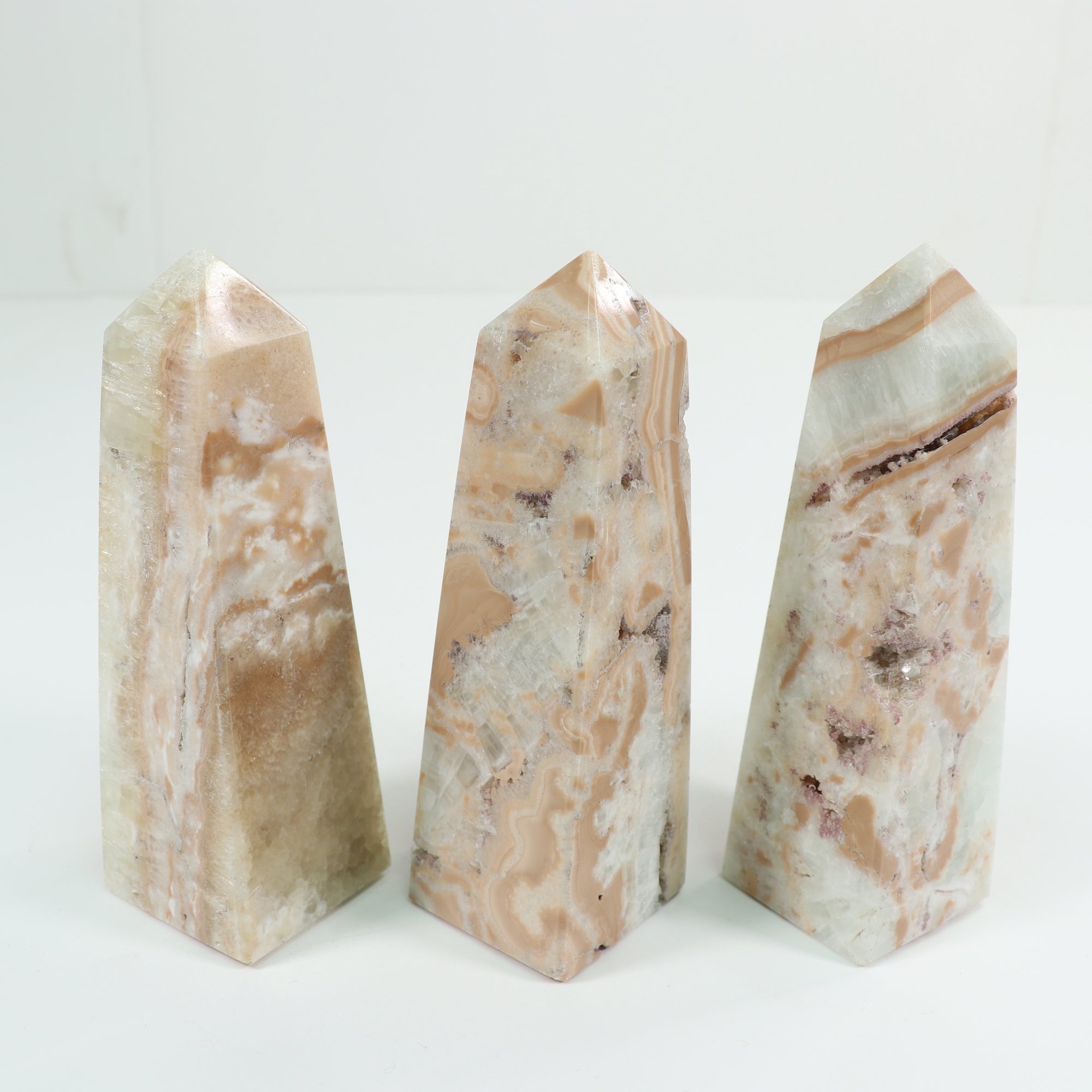 Caribbean Calcite Polished Obeliks, Cut Base, 500-600 Gr, 1 Piece #019